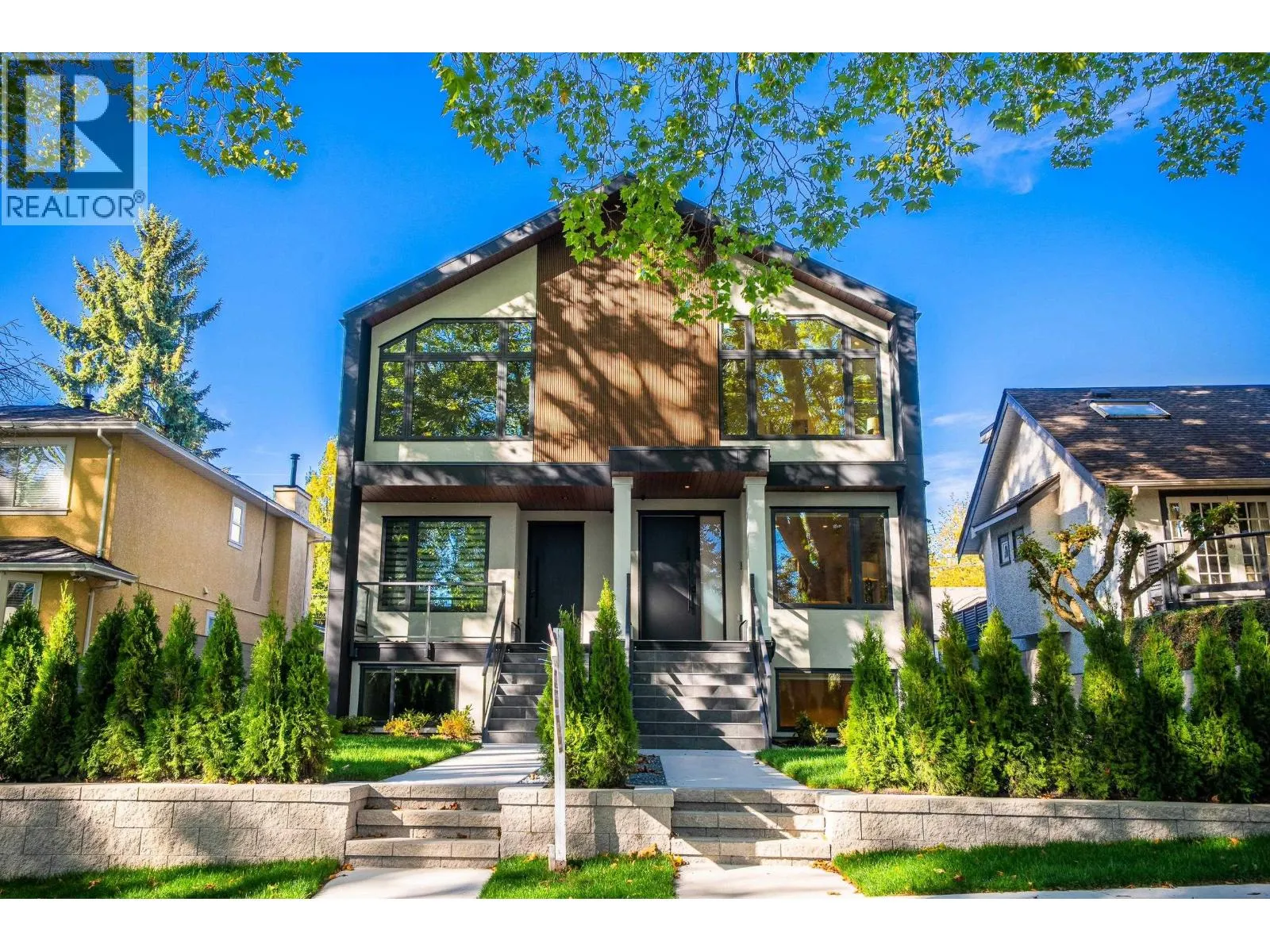 Duplex for rent: 3849 W 26th Avenue, Vancouver, British Columbia V6S 1P3