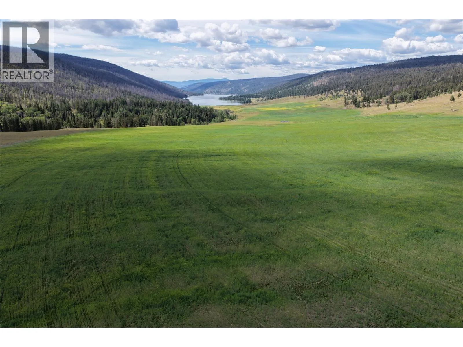 Manufactured Home for rent: 3850 Loon Lake Road, Clinton, British Columbia V0K 2E1