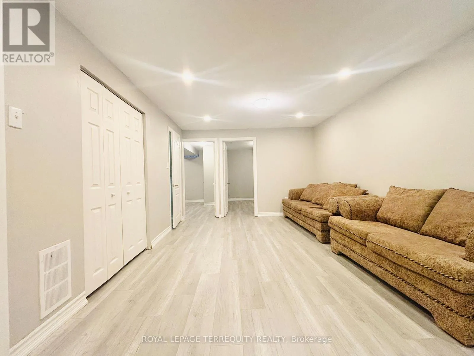 House for rent: 3863 Skyview Street, Mississauga, Ontario L5M 8A1