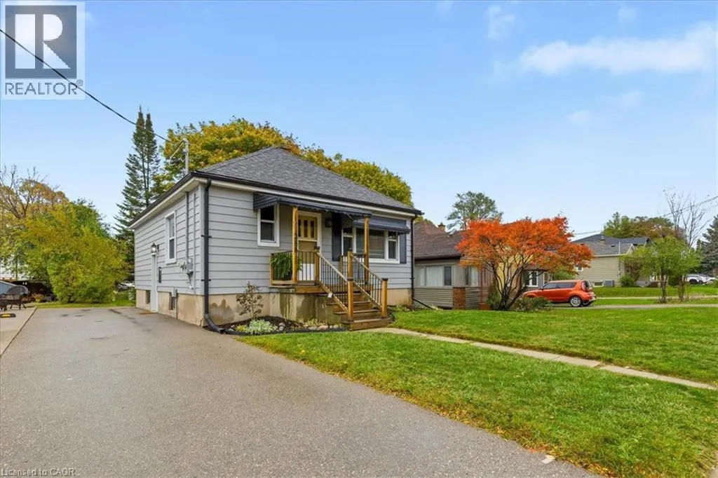 House for rent: 388 Lancaster Street W, Kitchener, Ontario N2H 4V7