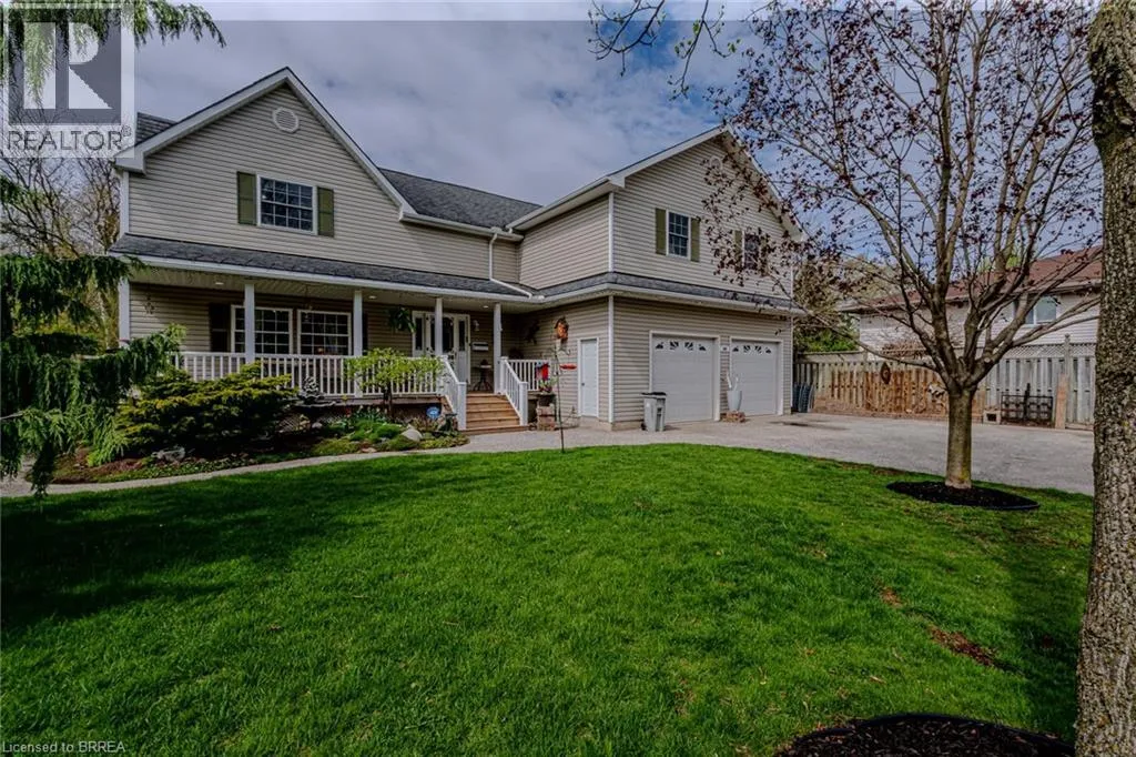 House for rent: 388 Mckellar Street, Strathroy, Ontario N7G 2Y5