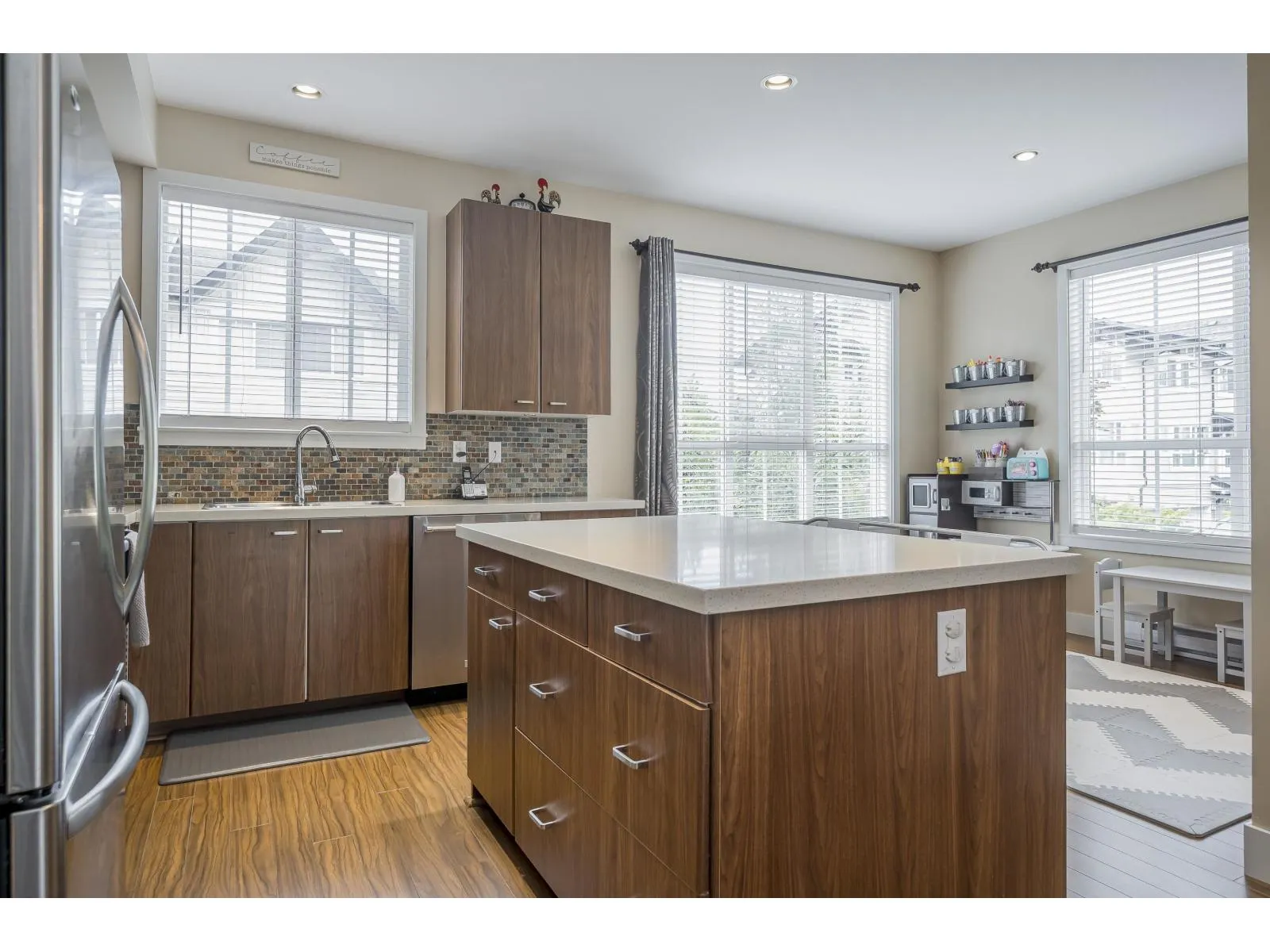 Row / Townhouse for rent: 39 2450 161a Street, Surrey, British Columbia V3Z 8K4