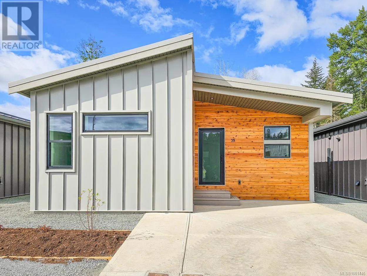 Manufactured Home for rent: 39 3025 Royston Rd, Cumberland, British Columbia V0R 1S0