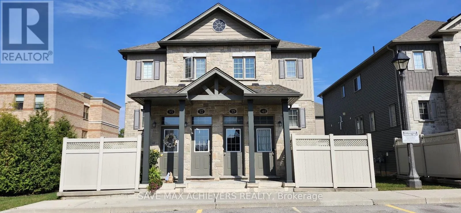 Row / Townhouse for rent: 39 - 3200 Singleton Avenue, London South, Ontario N6L 0C7