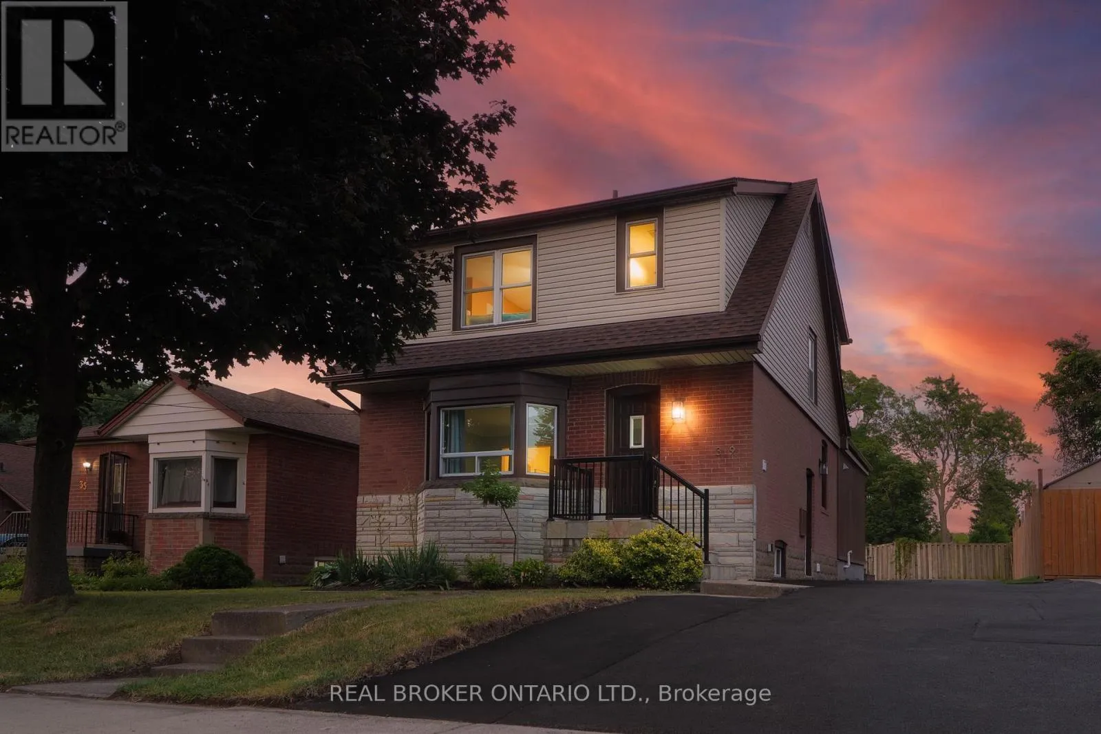 House for rent: 39 Cloverhill Road, Hamilton, Ontario L9C 3L6