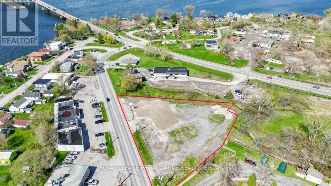 39 County Road 3, Prince Edward County, Ontario K8N 4Z7