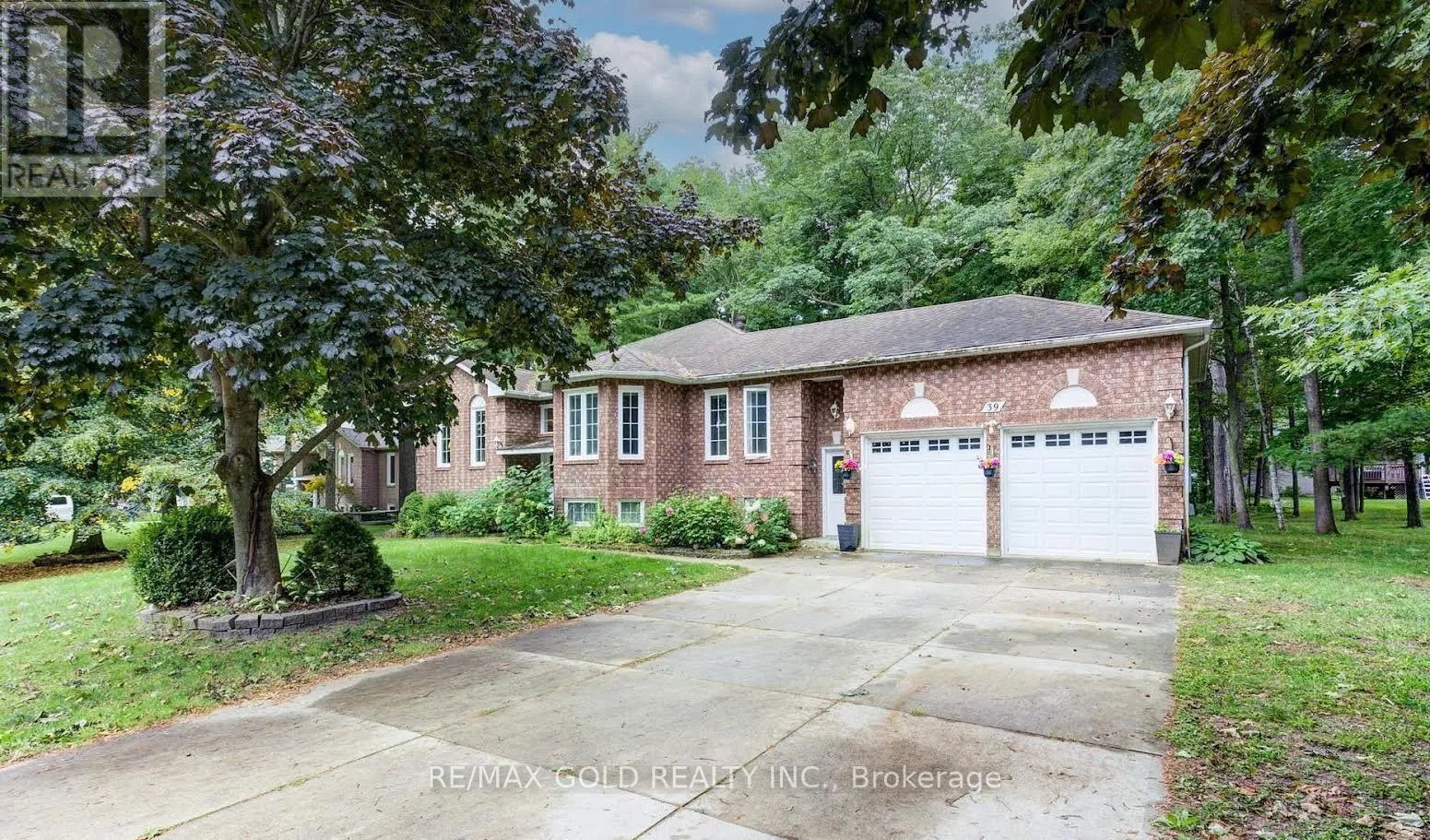 House for rent: 39 Downer Crescent, Wasaga Beach, Ontario L9Z 1C3