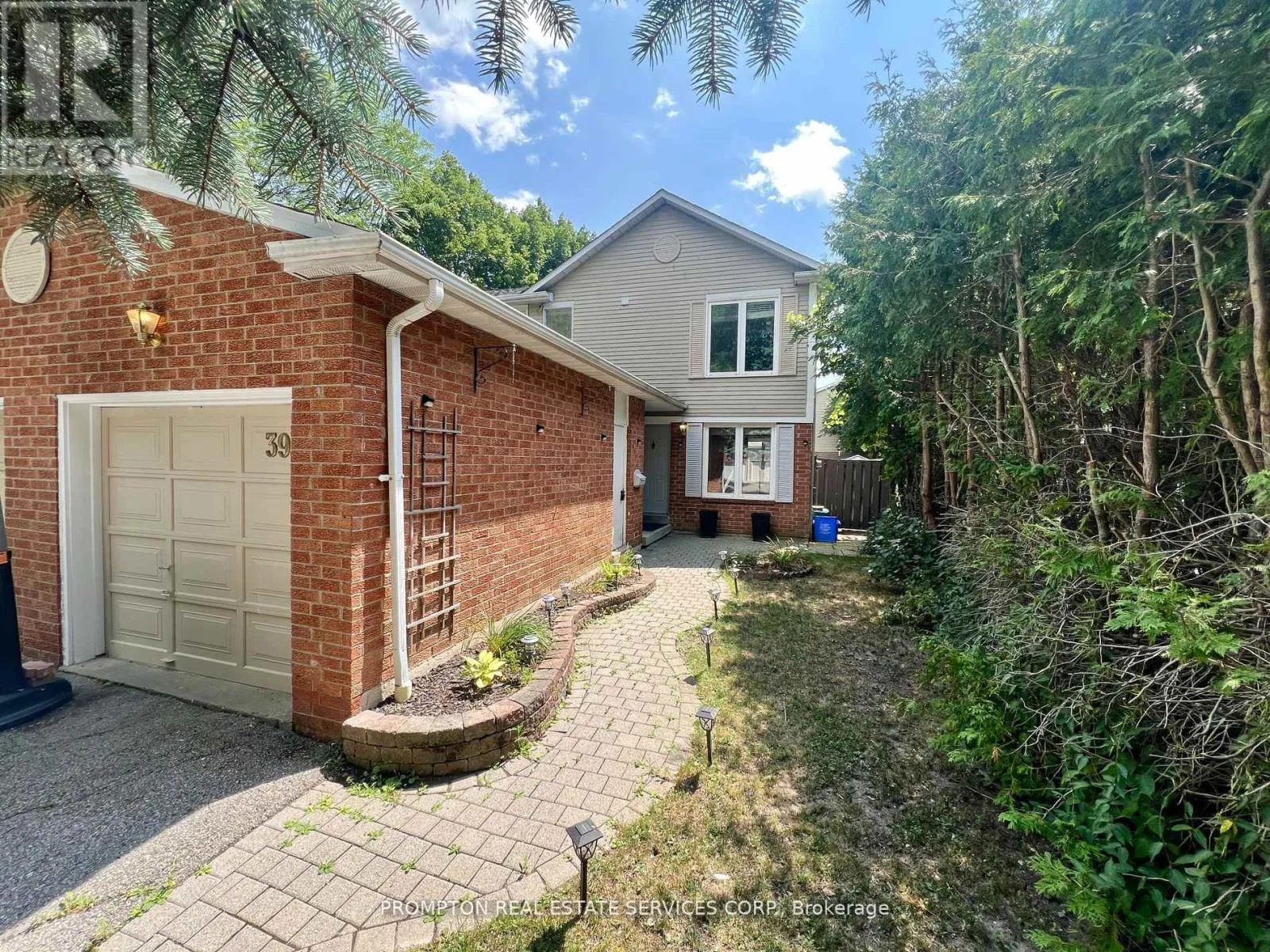 House for rent: 39 Frost Drive, Whitby, Ontario L1P 1C8