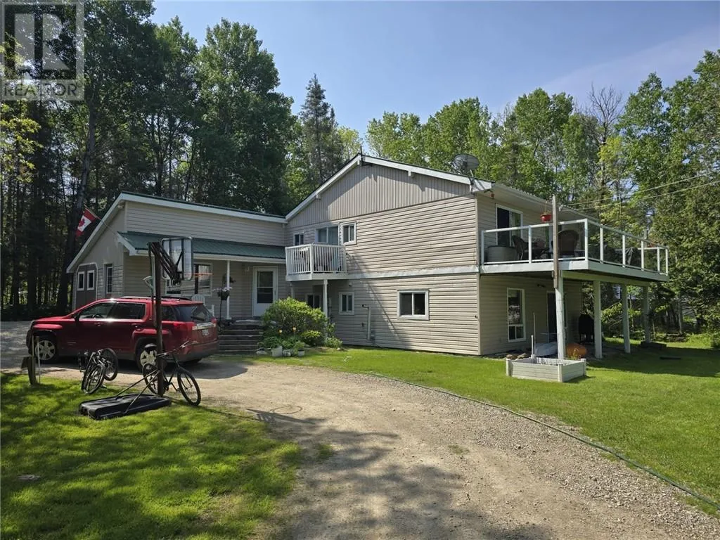 House for rent: 39 Grandor Road, Kagawong, Ontario P0P 1J0