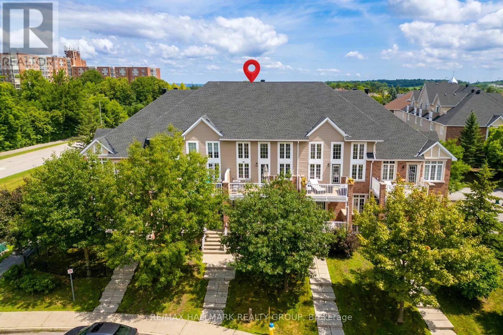 Row / Townhouse for rent: 39 Hawkstone Gate, Ottawa, Ontario K2K 0A3