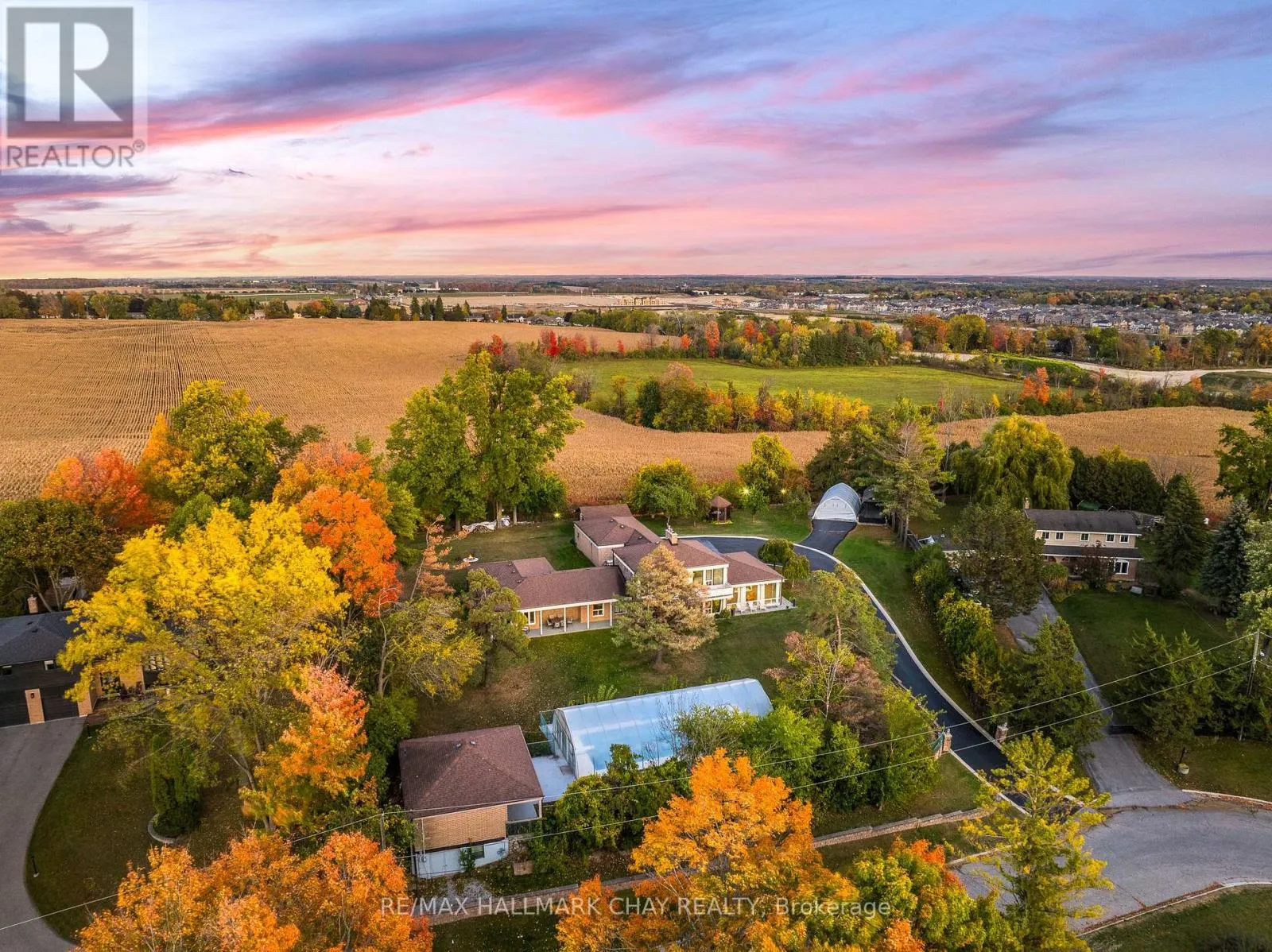 House for rent: 39 Highfield Crescent, Georgina, Ontario L4P 3C8