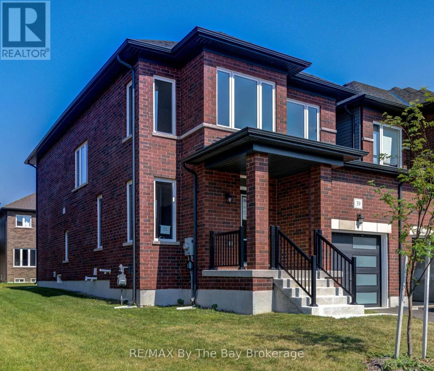 Row / Townhouse for rent: 39 Lisa Street, Wasaga Beach, Ontario L9Z 1J9