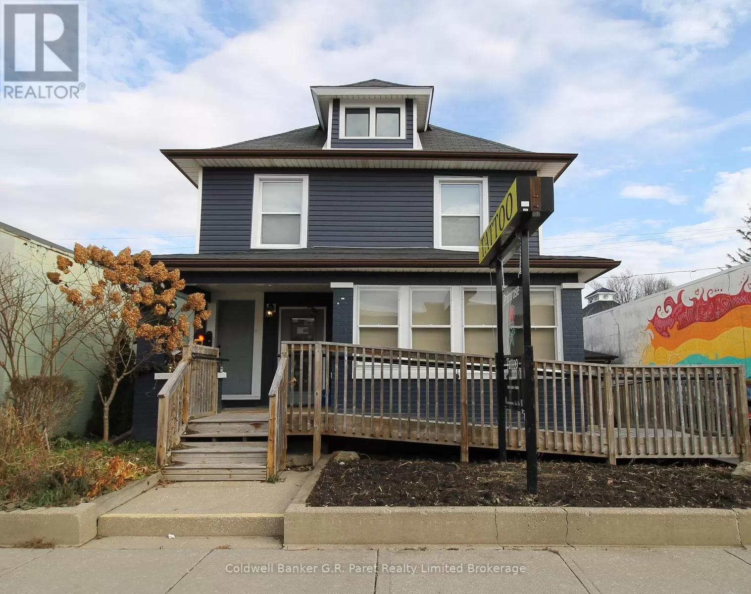 Residential Commercial Mix for rent: 39 Norfolk Street N, Norfolk, Ontario N3Y 3N6