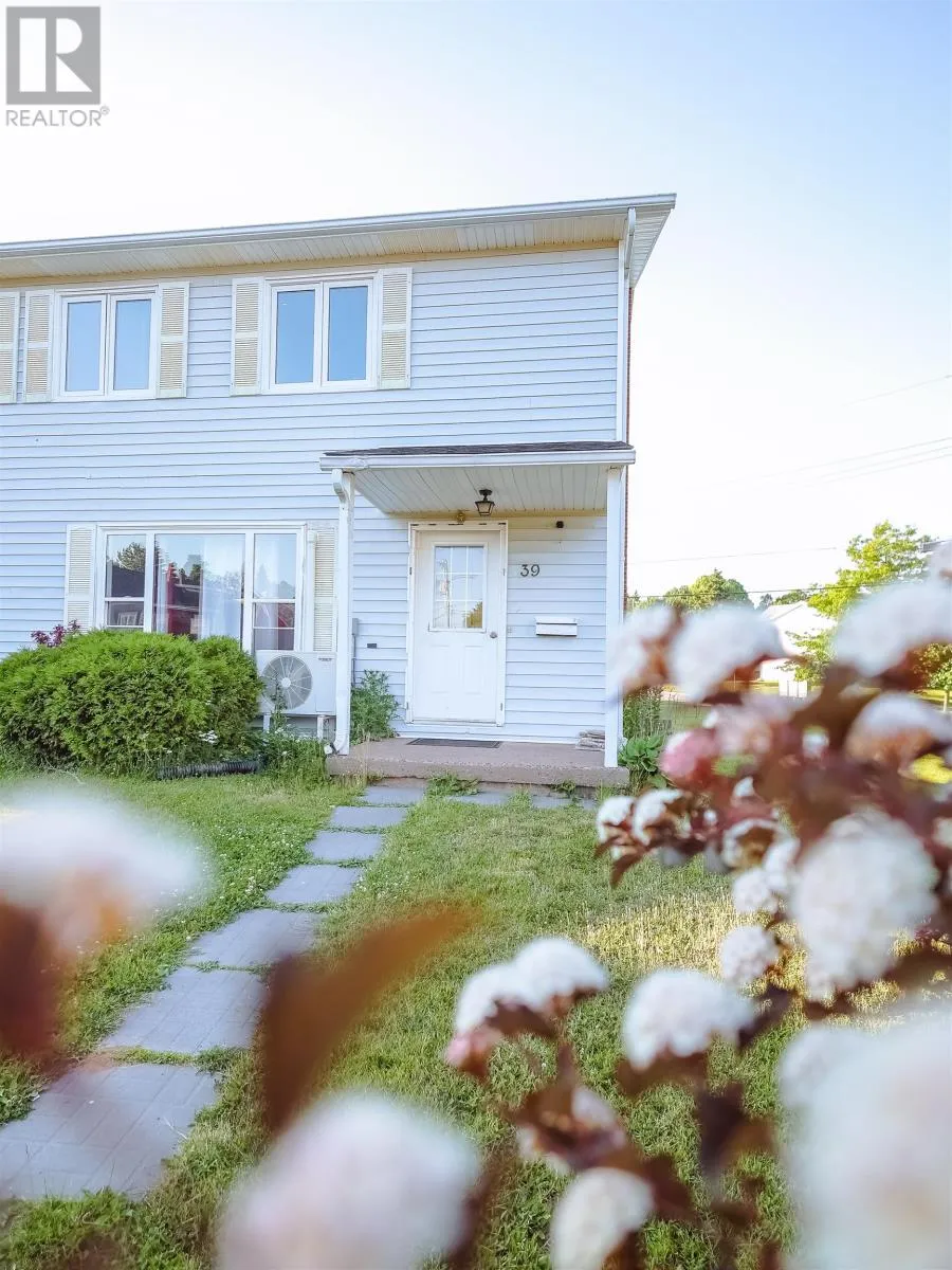 House for rent: 39 Rankin Court, Charlottetown, Prince Edward Island C1A 8T2