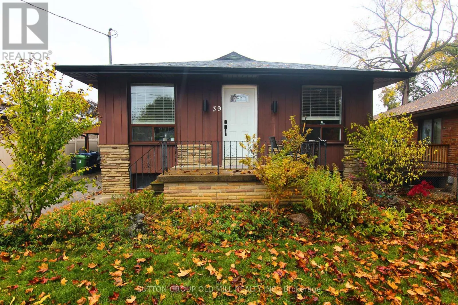 House for rent: 39 Risdon Court, Toronto, Ontario M9C 4E6