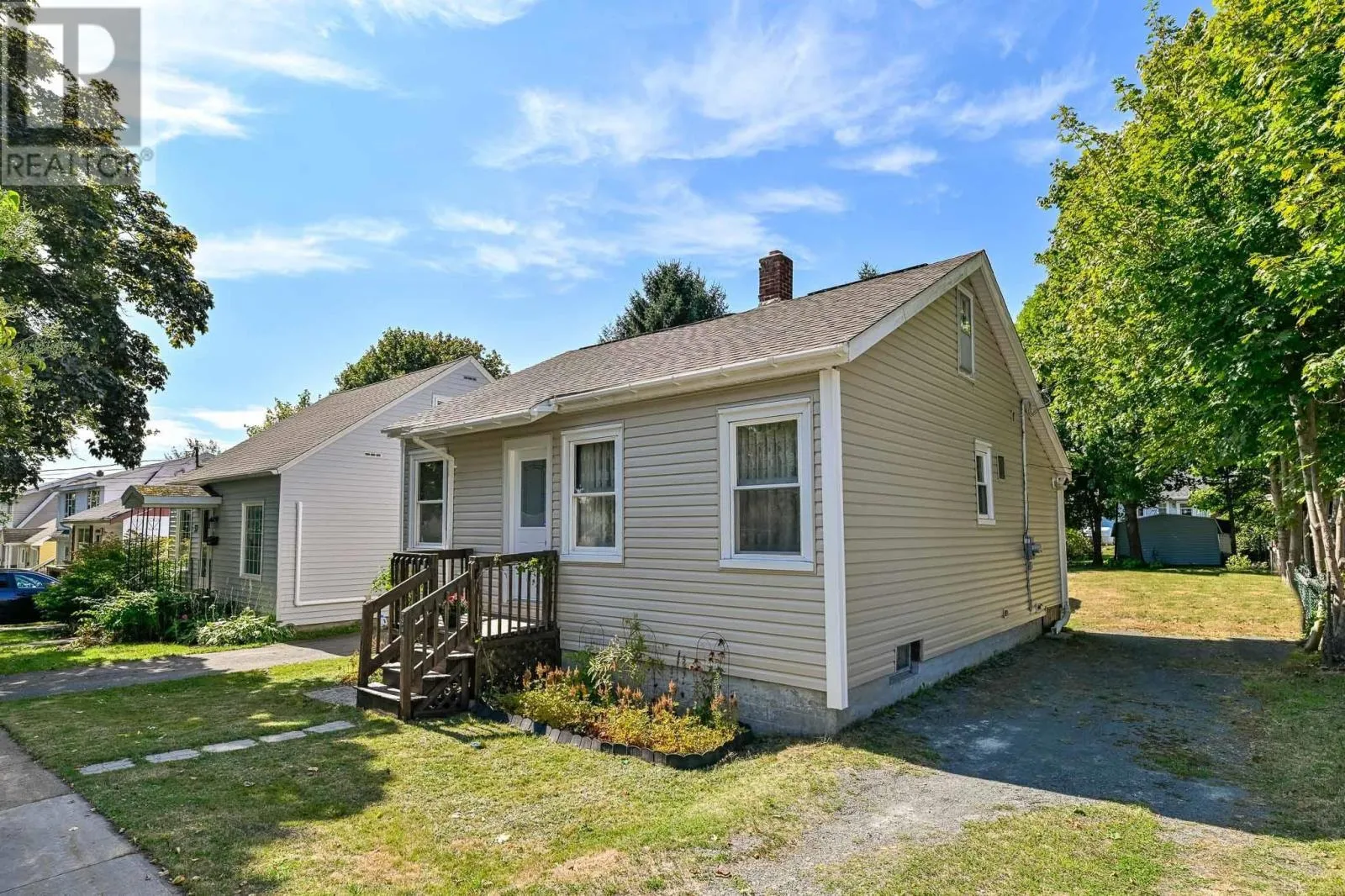 House for rent: 39 Russell Street, Dartmouth, Nova Scotia B3A 3M7