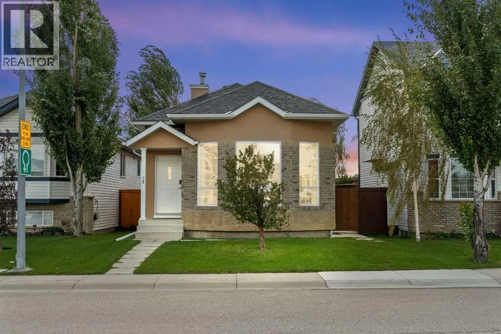 House for rent: 39 Saddlemont Close Ne, Calgary, Alberta T3J 4V1