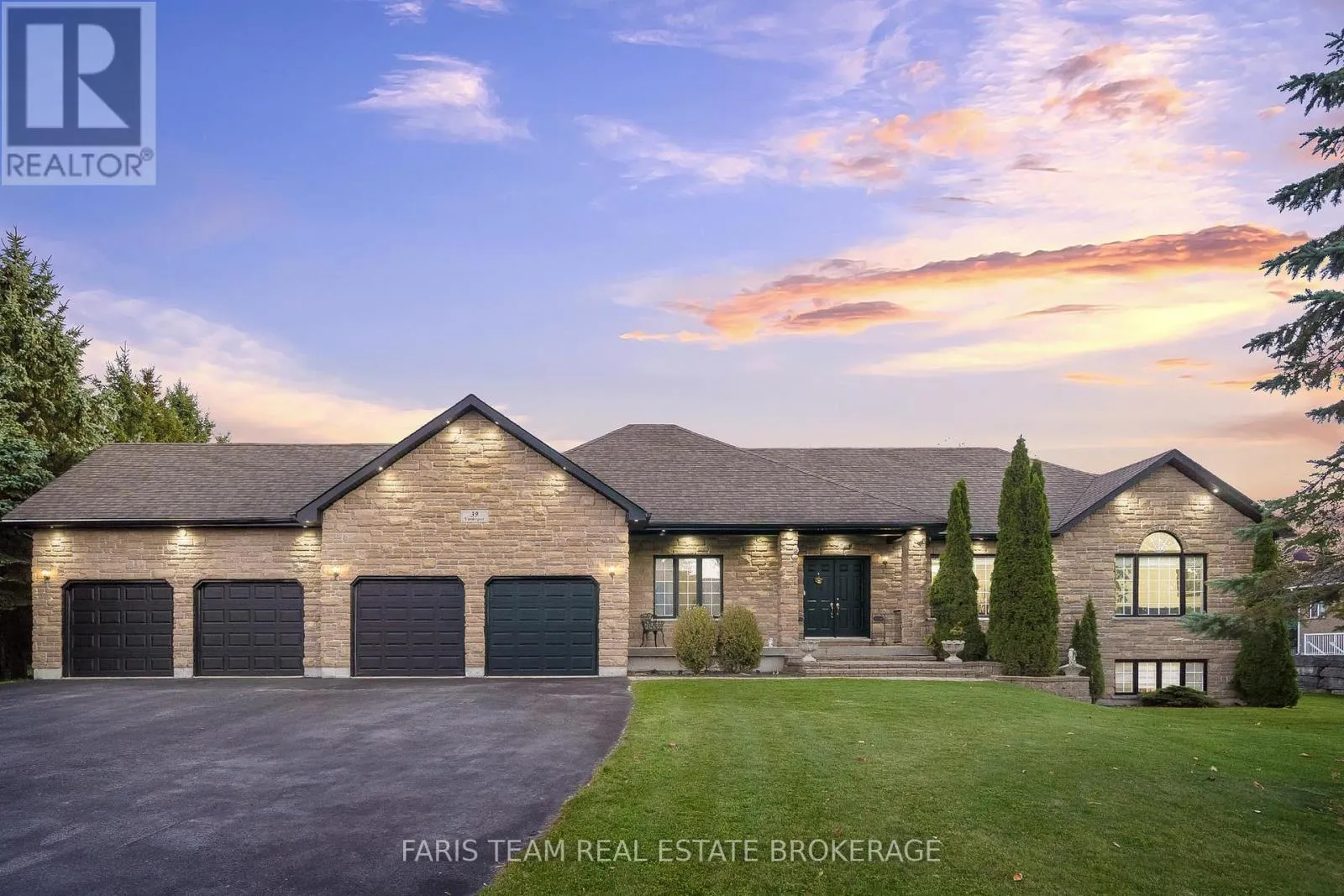 House for rent: 39 Vanderpost Crescent, Essa, Ontario L0L 2N0