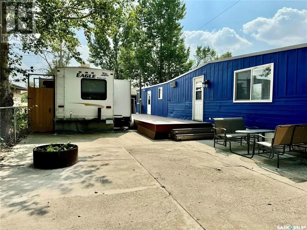 Mobile Home for rent: 390 Metz Avenue, Wee Too Beach, Saskatchewan S0G 1C0
