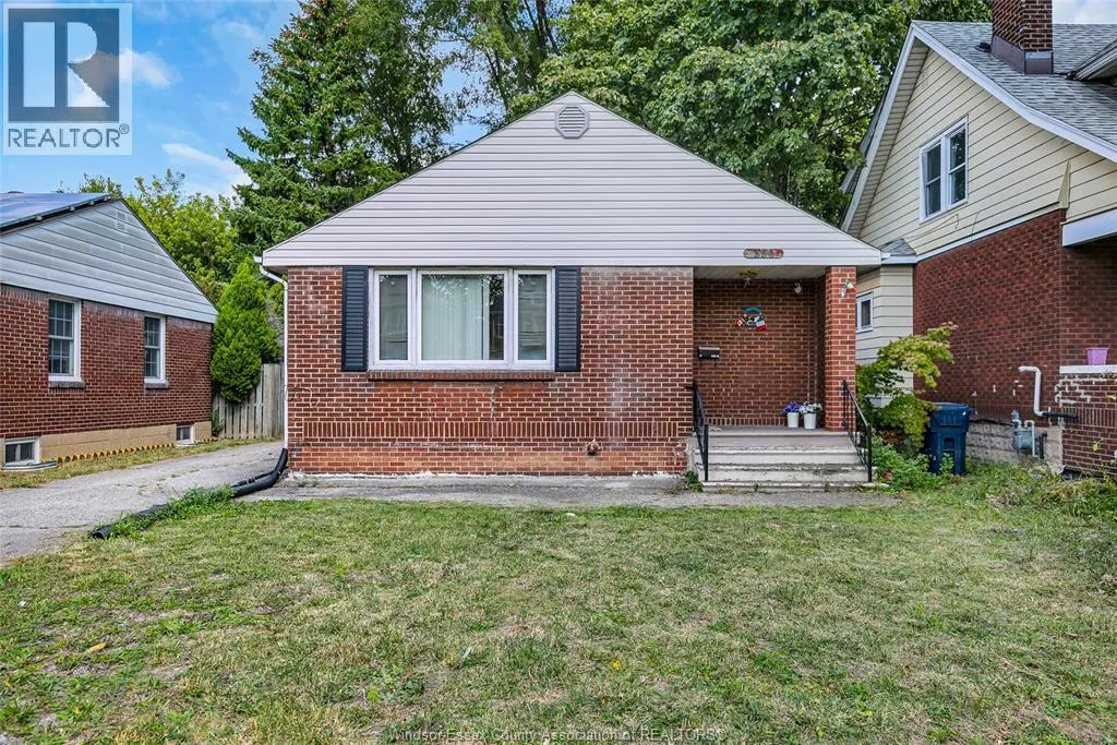 House for rent: 390 Partington, Windsor, Ontario N9B 2N5