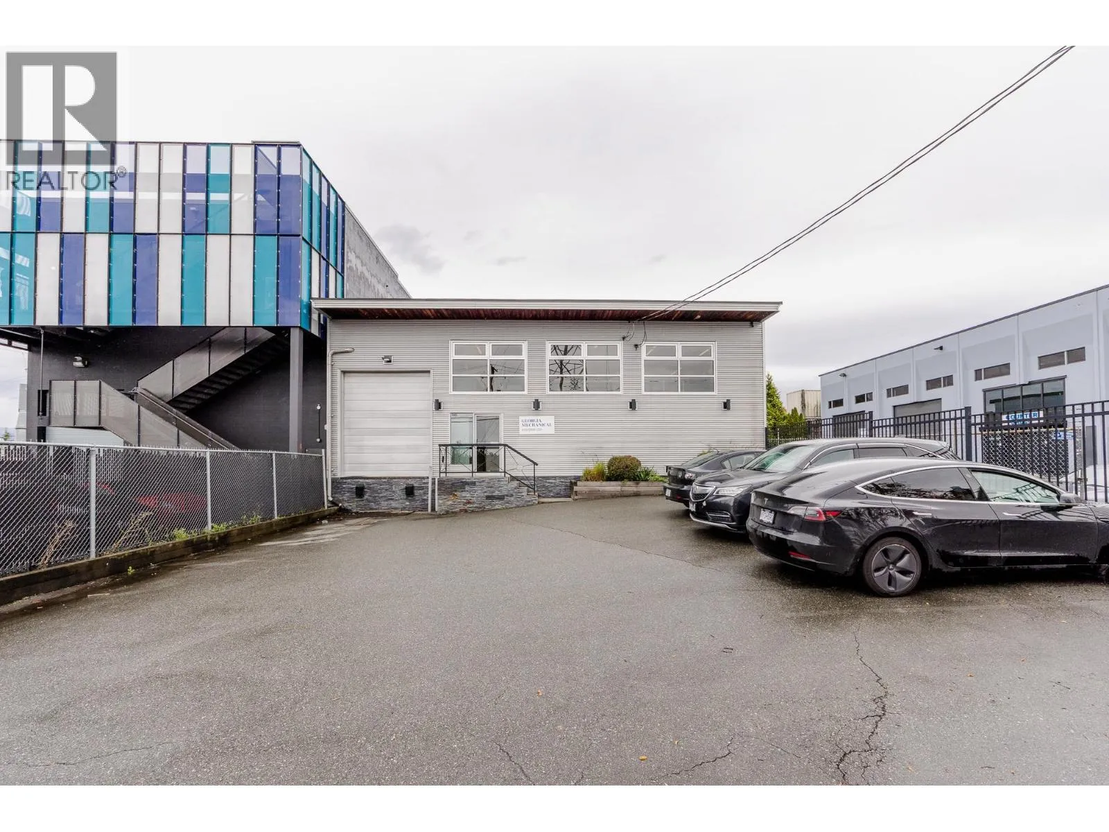 3905 2nd Avenue, Burnaby, British Columbia V5C 3W9
