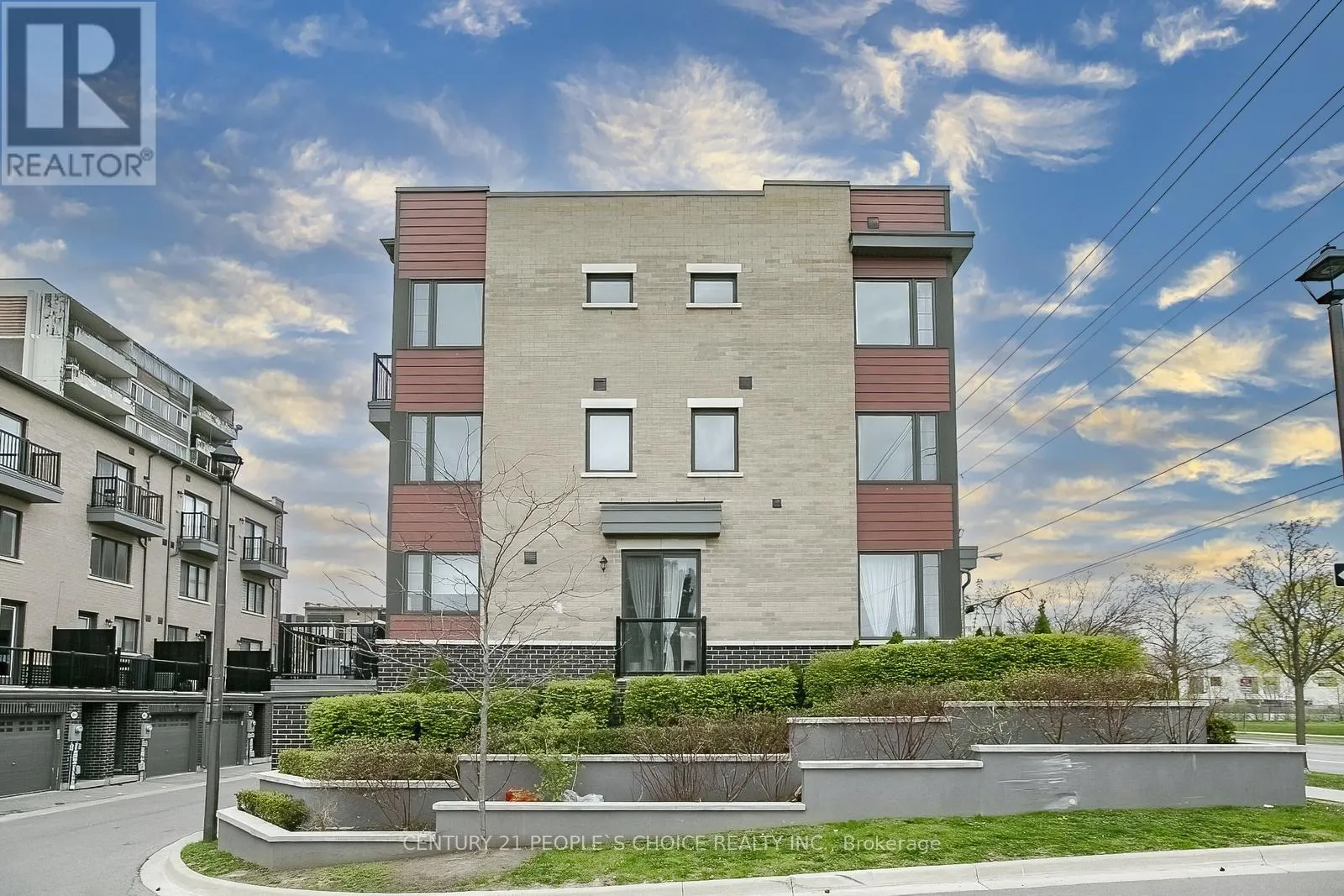 Row / Townhouse for rent: 391 The Westway Road, Toronto, Ontario M9R 1H3