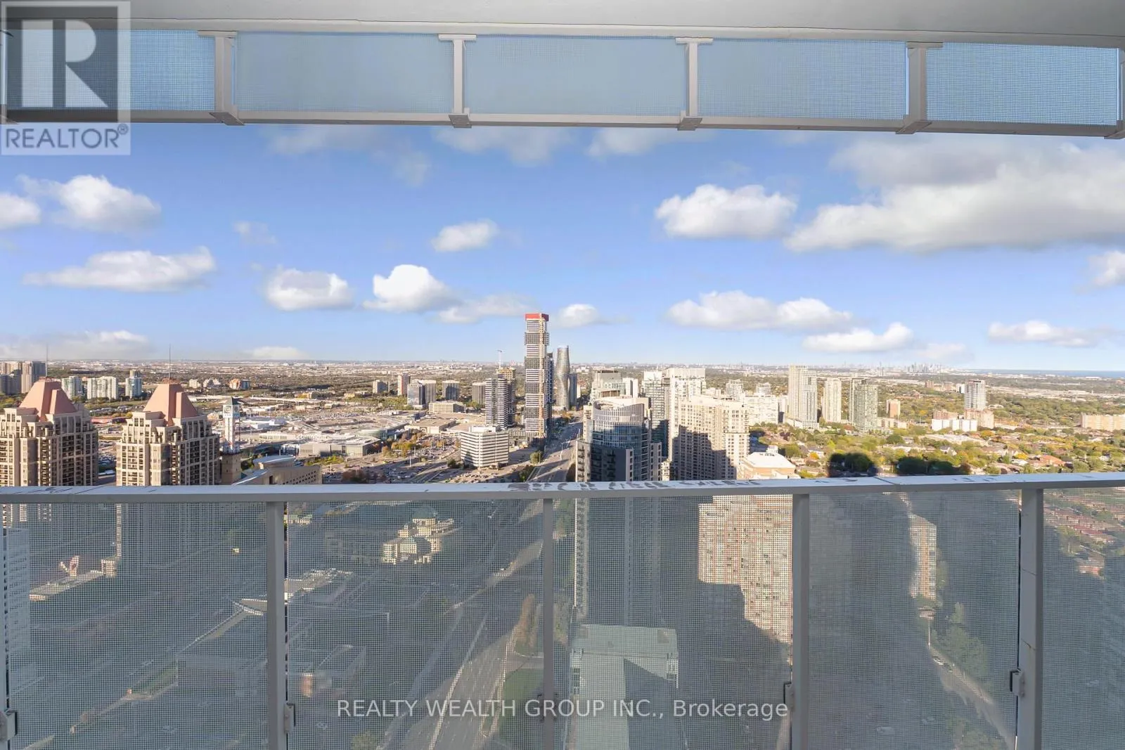 Apartment for rent: 3911 - 3900 Confederation Parkway, Mississauga, Ontario L5B 0M3