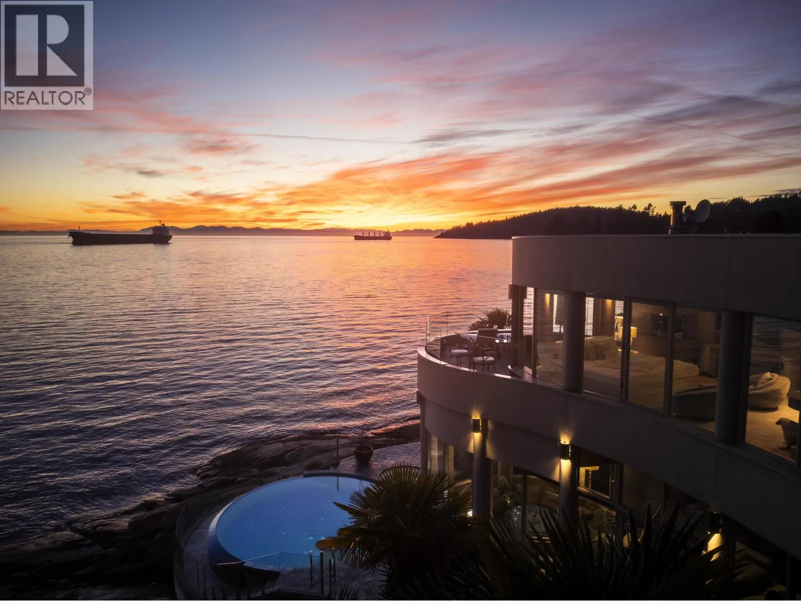 House for rent: 3912 Marine Drive, West Vancouver, British Columbia V7V 1N4