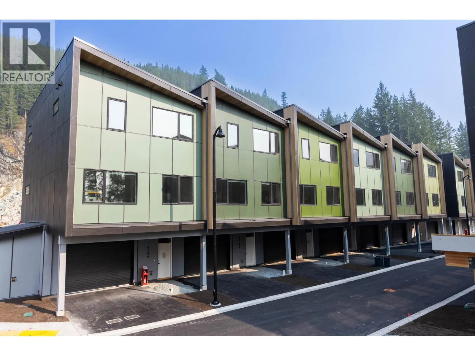 Row / Townhouse for rent: 39178 Stellar Drive, Squamish, British Columbia V8B 1G2