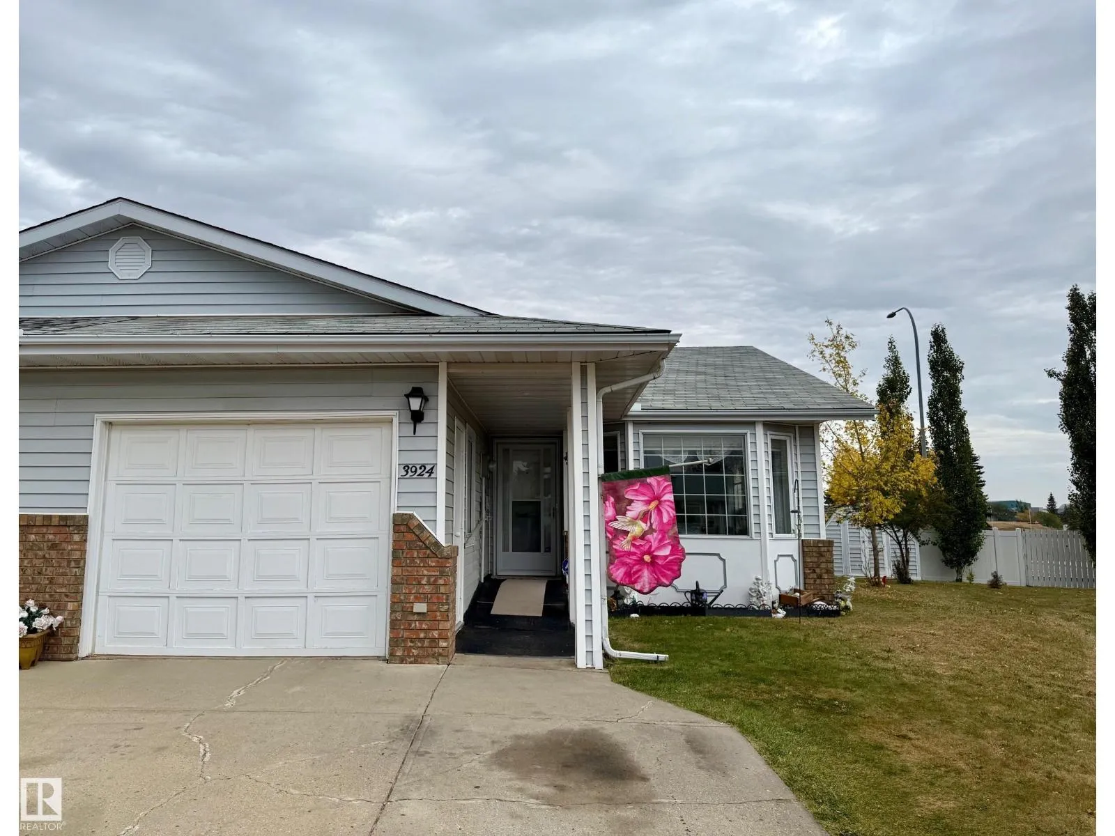 House for rent: 3924 56a Street Cl, Camrose, Alberta T4V 4L1