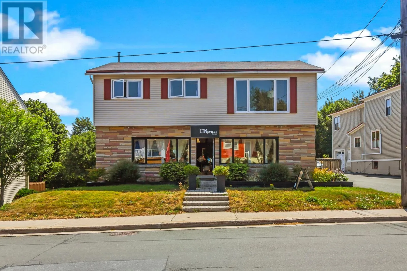 Other for rent: 393 Hamilton Ave Extension, St. John's, Newfoundland & Labrador A1E 1K5