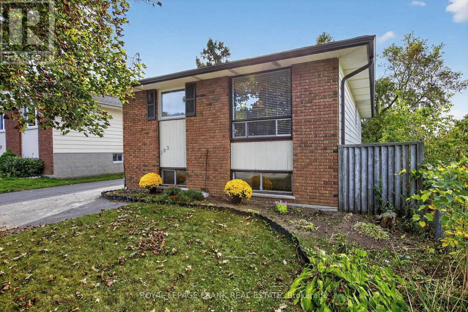 House for rent: 393 Southpark Drive, Peterborough, Ontario K9J 1C1