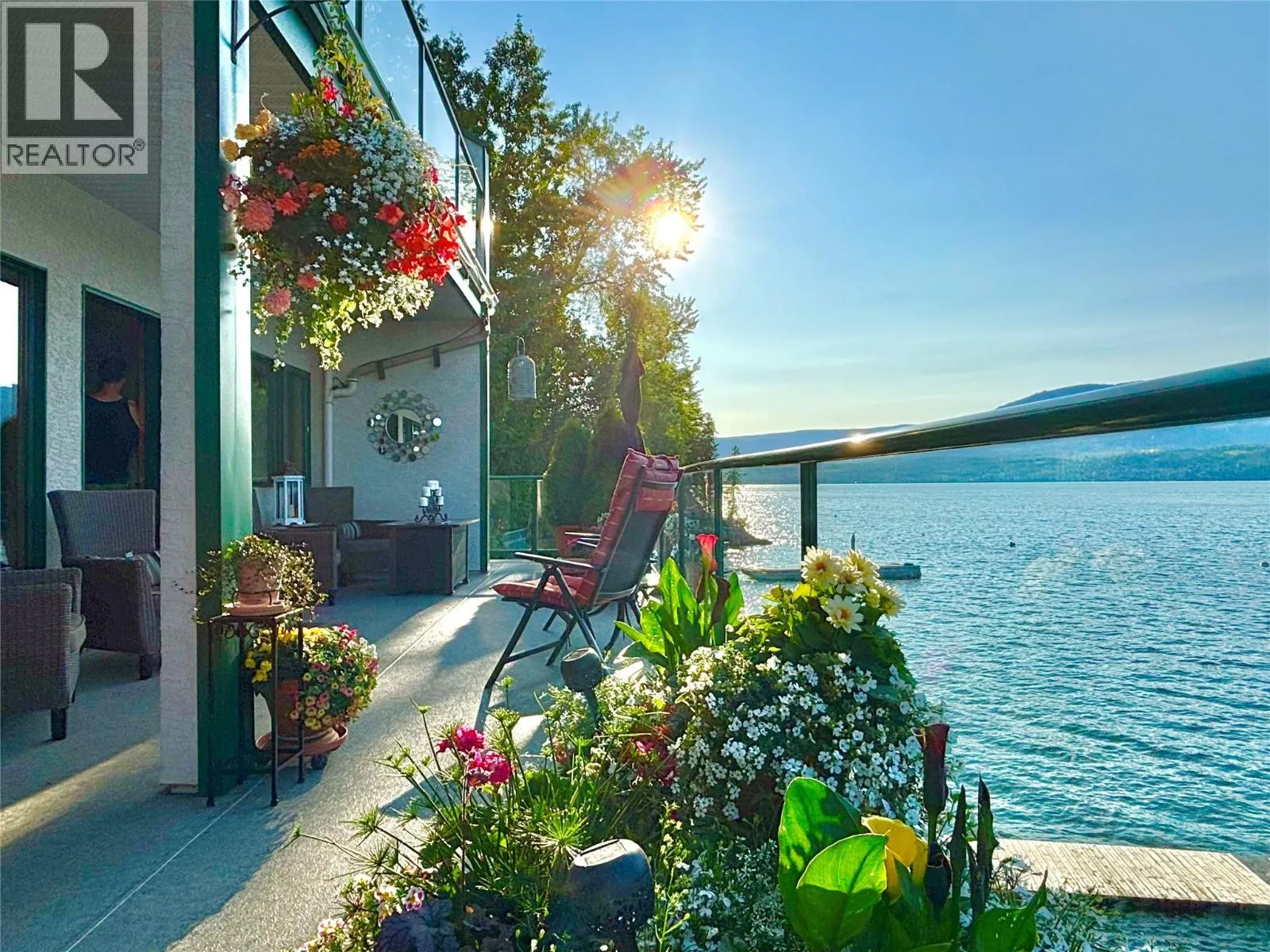 Row / Townhouse for rent: 3935 Eagle Bay Rd. Road Unit# 1, Eagle Bay, British Columbia V0E 1T0