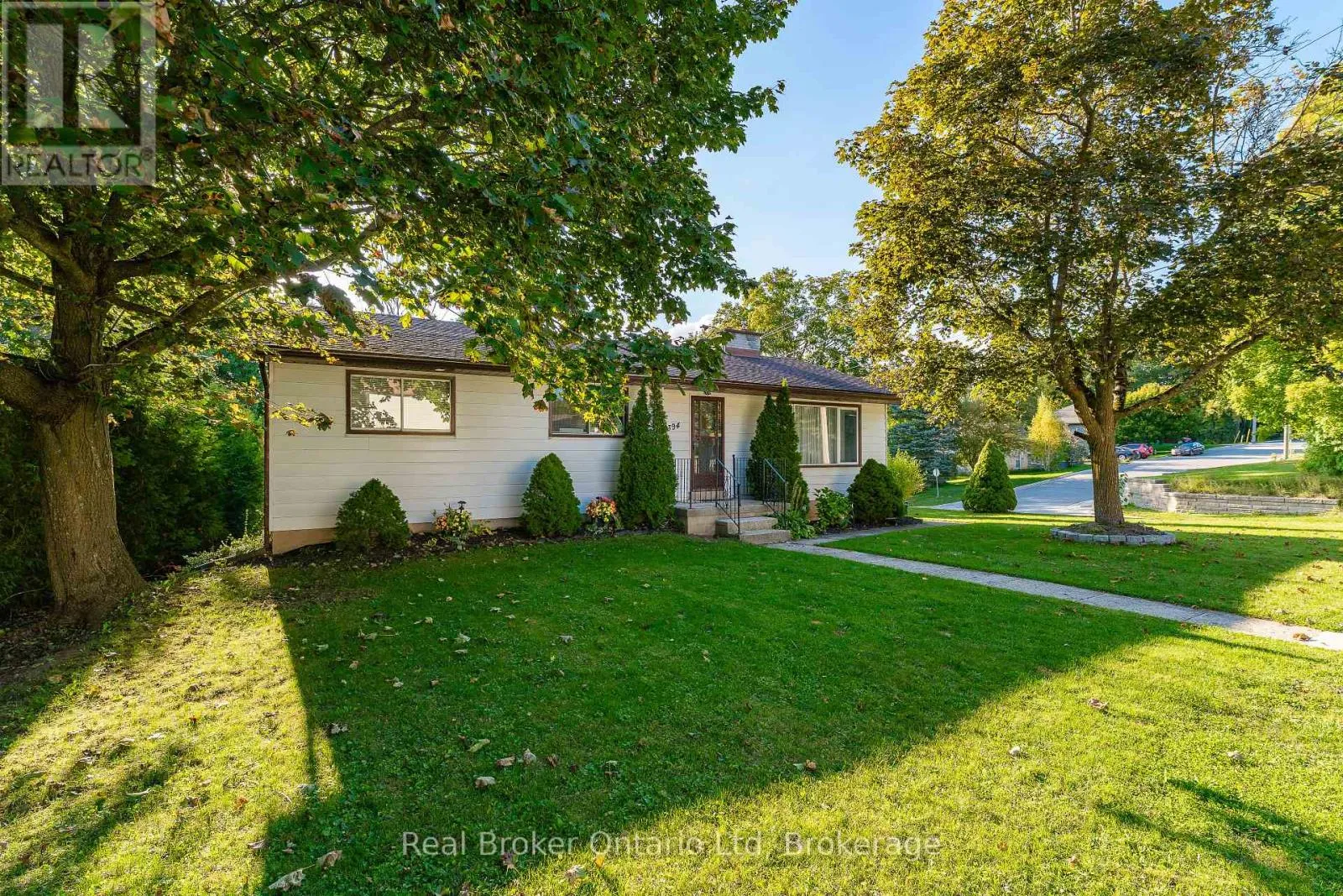 House for rent: 394 Queen Street N, West Grey, Ontario N0G 1R0