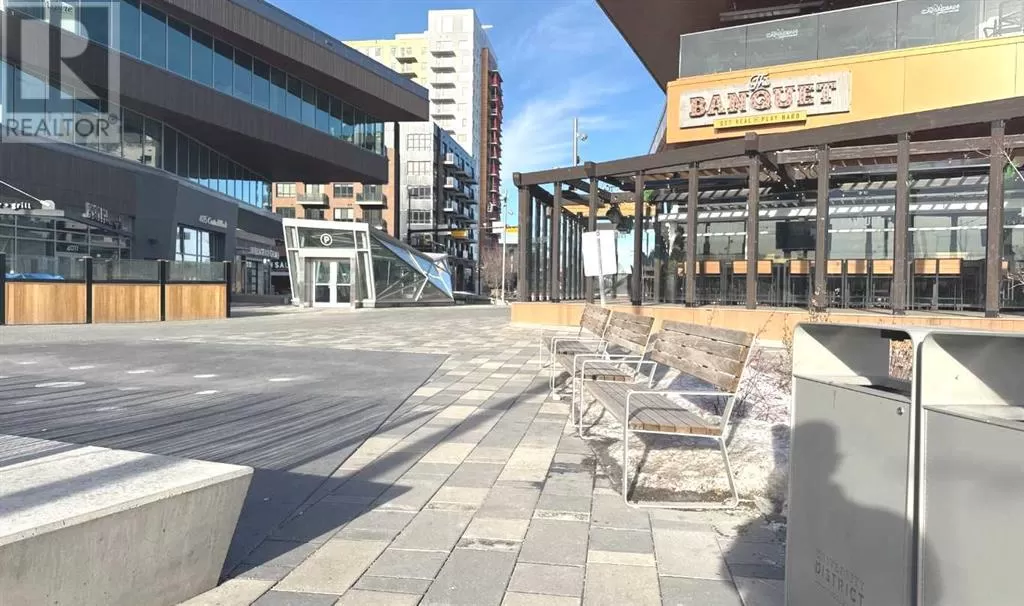 Retail for rent: 3941 University Avenue Nw, Calgary, Alberta T2L 2K7