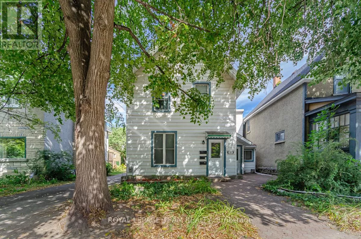 Fourplex for rent: 395 Mcleod Street, Ottawa, Ontario K2P 1A5