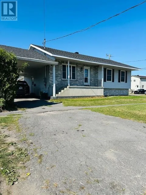 House for rent: 395 Thirteenth Street W, Cornwall, Ontario K6J 5L1