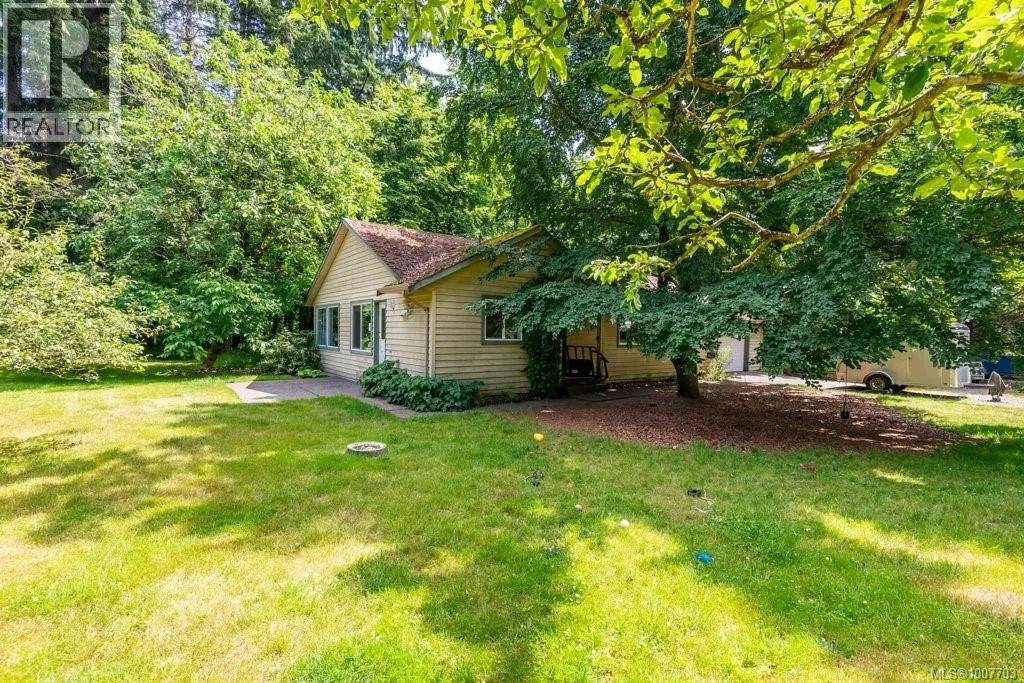 House for rent: 3951 Forbidden Plateau Rd, Courtenay, British Columbia V9J 1P9