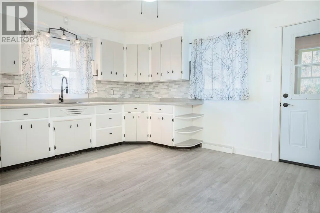 House for rent: 396 Queen Unit# 2, Sudbury, Ontario P3B 2K6