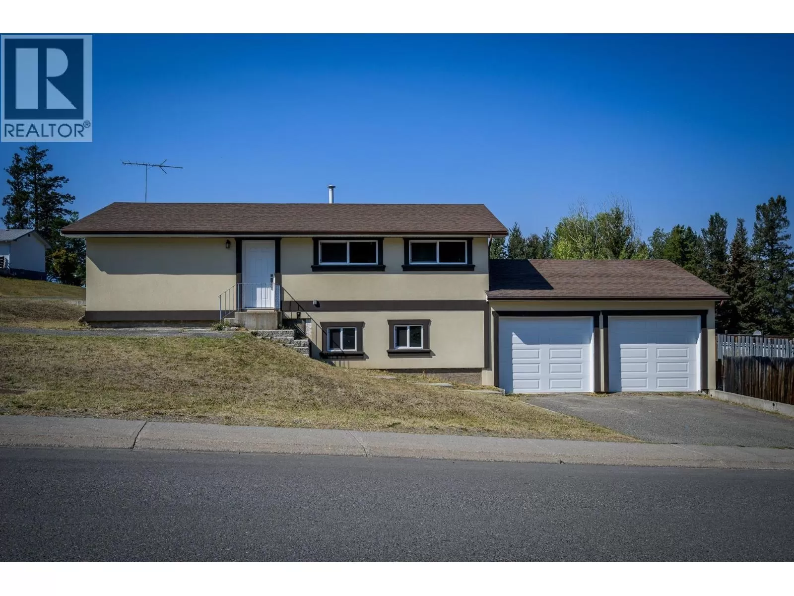 House for rent: 397 Basalt Drive, Logan Lake, British Columbia V0K 1W0