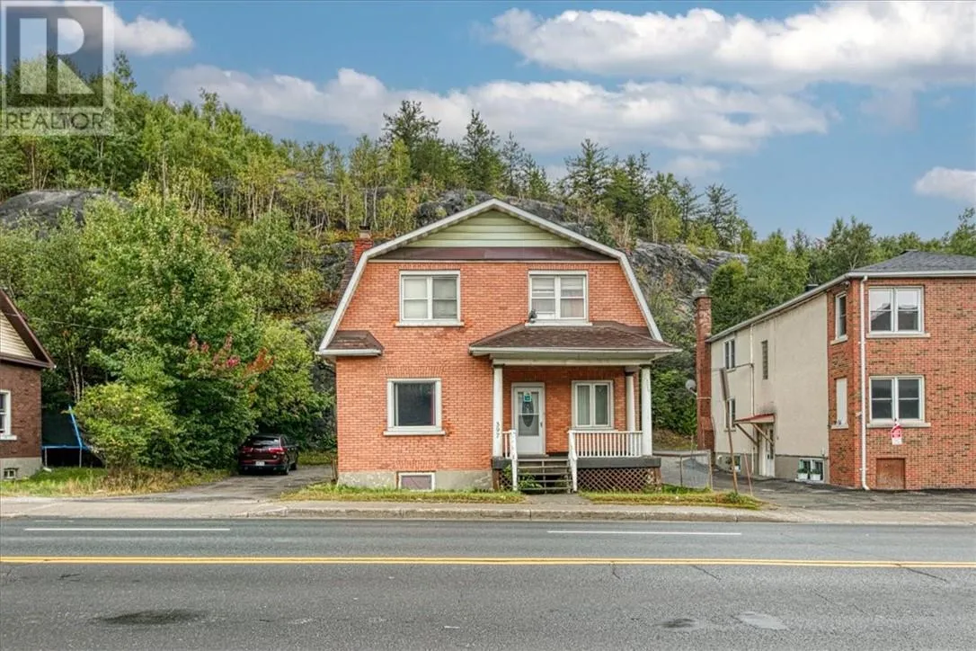 House for rent: 397 Lloyd, Sudbury, Ontario P3B 1P4