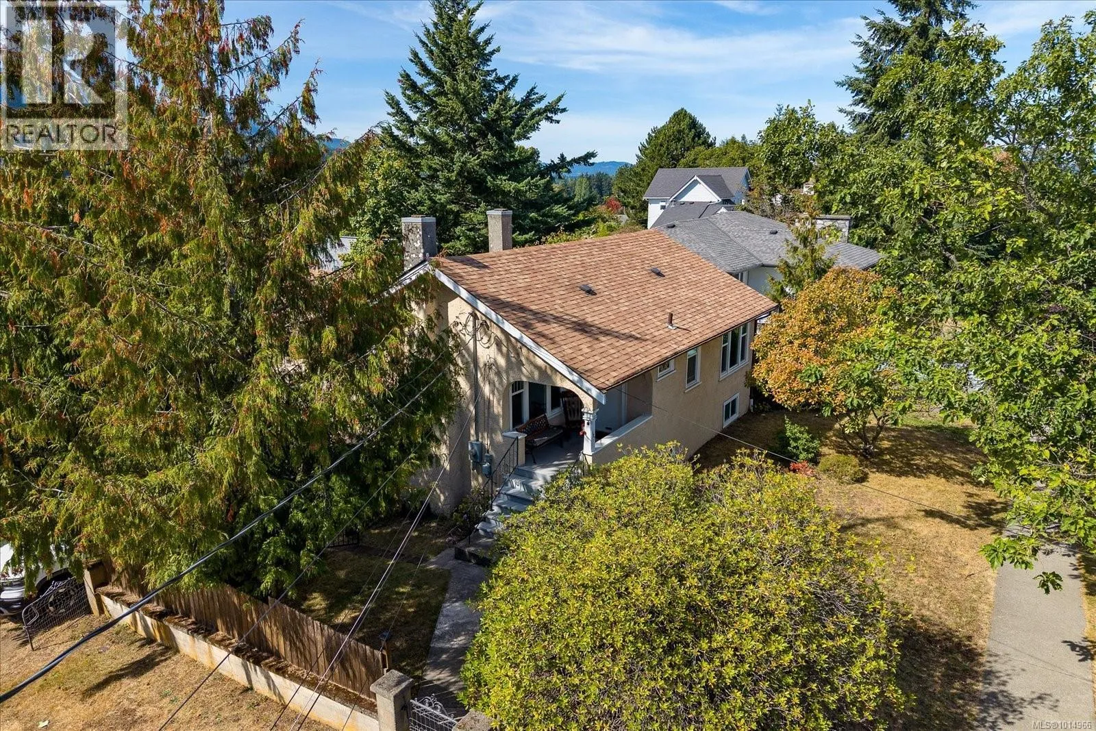 House for rent: 397 Machleary St, Nanaimo, British Columbia V9R 2G8