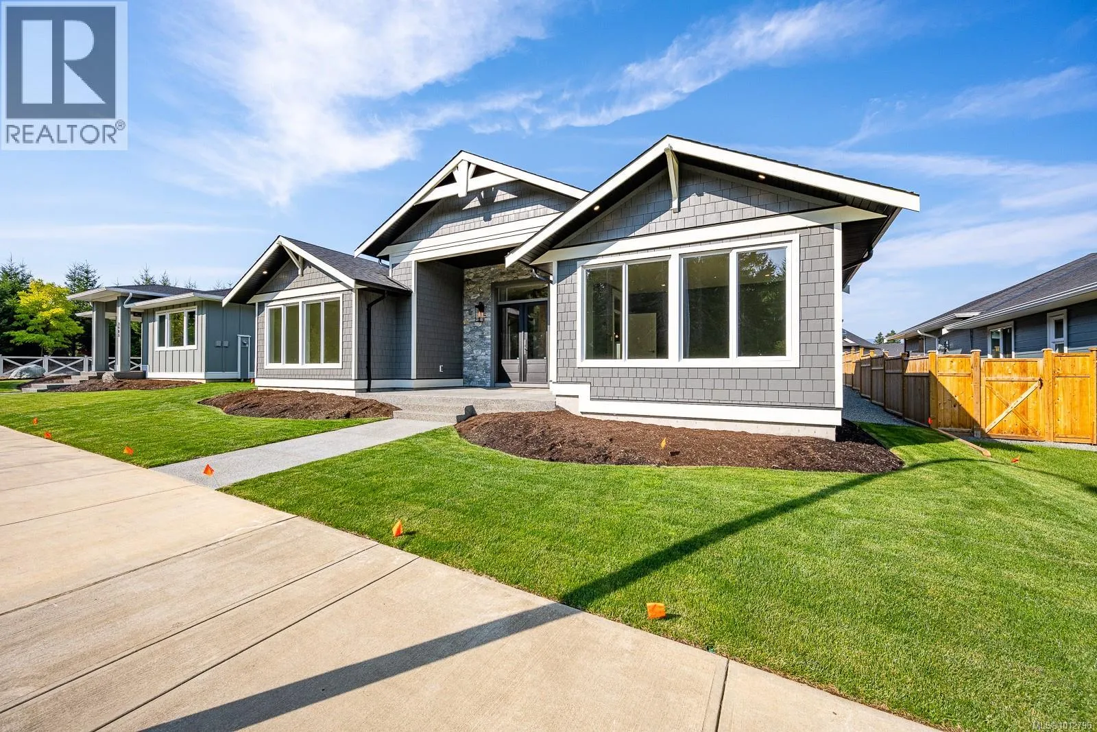 House for rent: 3989 Buckstone Rd, Courtenay, British Columbia V9N 0B6