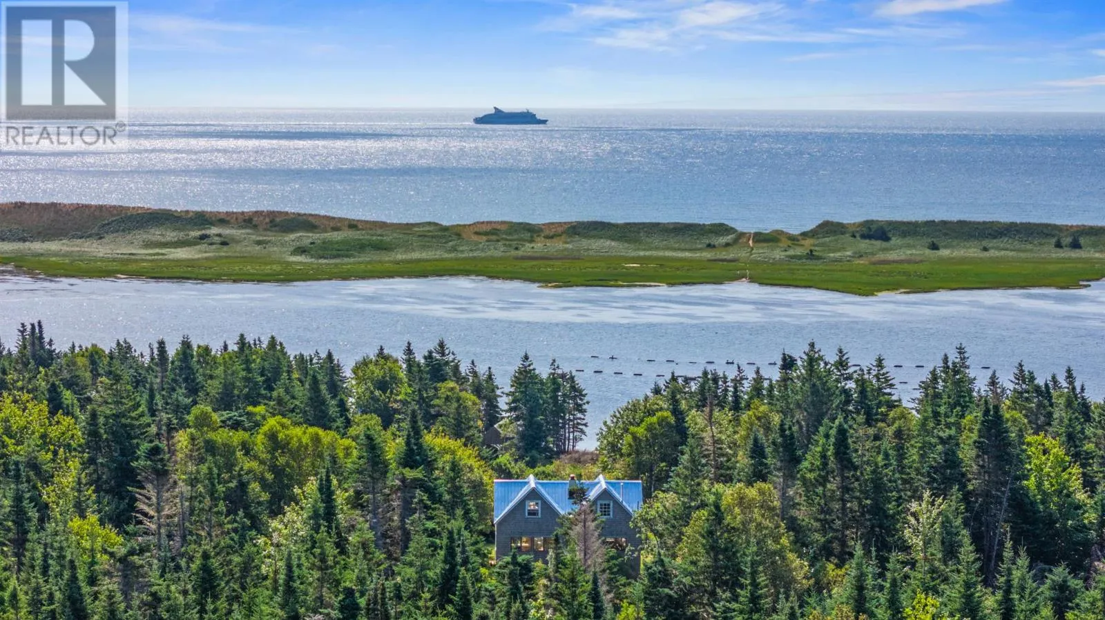 Recreational for rent: 3996 East Point Road, South Lake, Prince Edward Island C0A 2B0