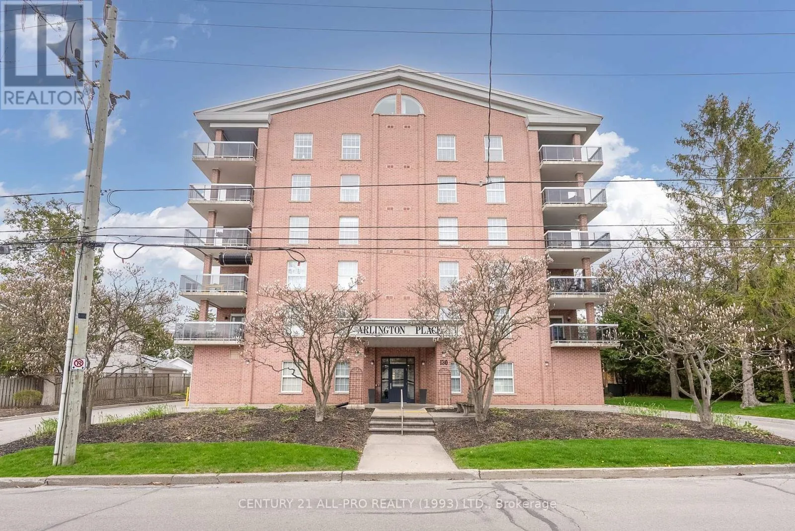 Apartment for rent: 3c - 130 Queen Street, Cobourg, Ontario K9A 1N2