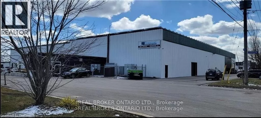 Multi-Tenant Industrial for rent: 3c-c - 5900 Thorold Stone Road, Niagara Falls, Ontario L2J 1A2