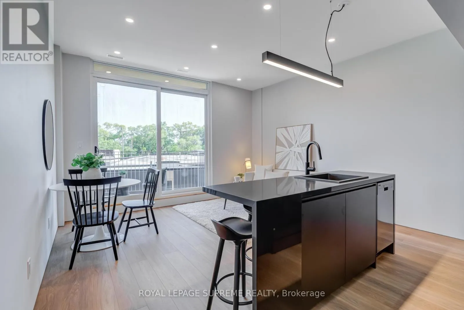 Fourplex for rent: 4 - 101 Bernice Crescent, Toronto, Ontario M6N 1W7