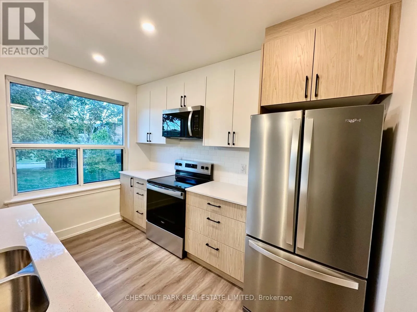 Other for rent: 4 - 11 Wingreen Court, Toronto, Ontario M3B 1B9