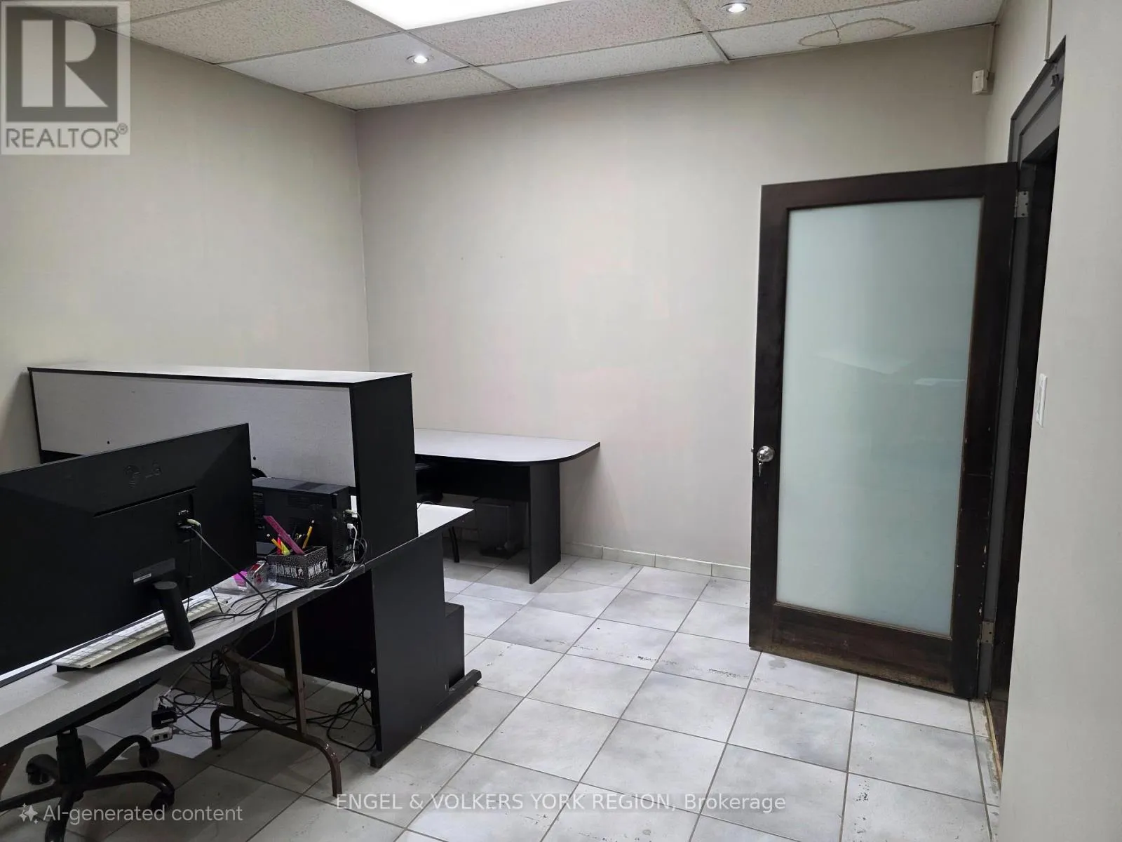 Offices for rent: #4 - 1344 Wellington Street W, King, Ontario L7B 1K5