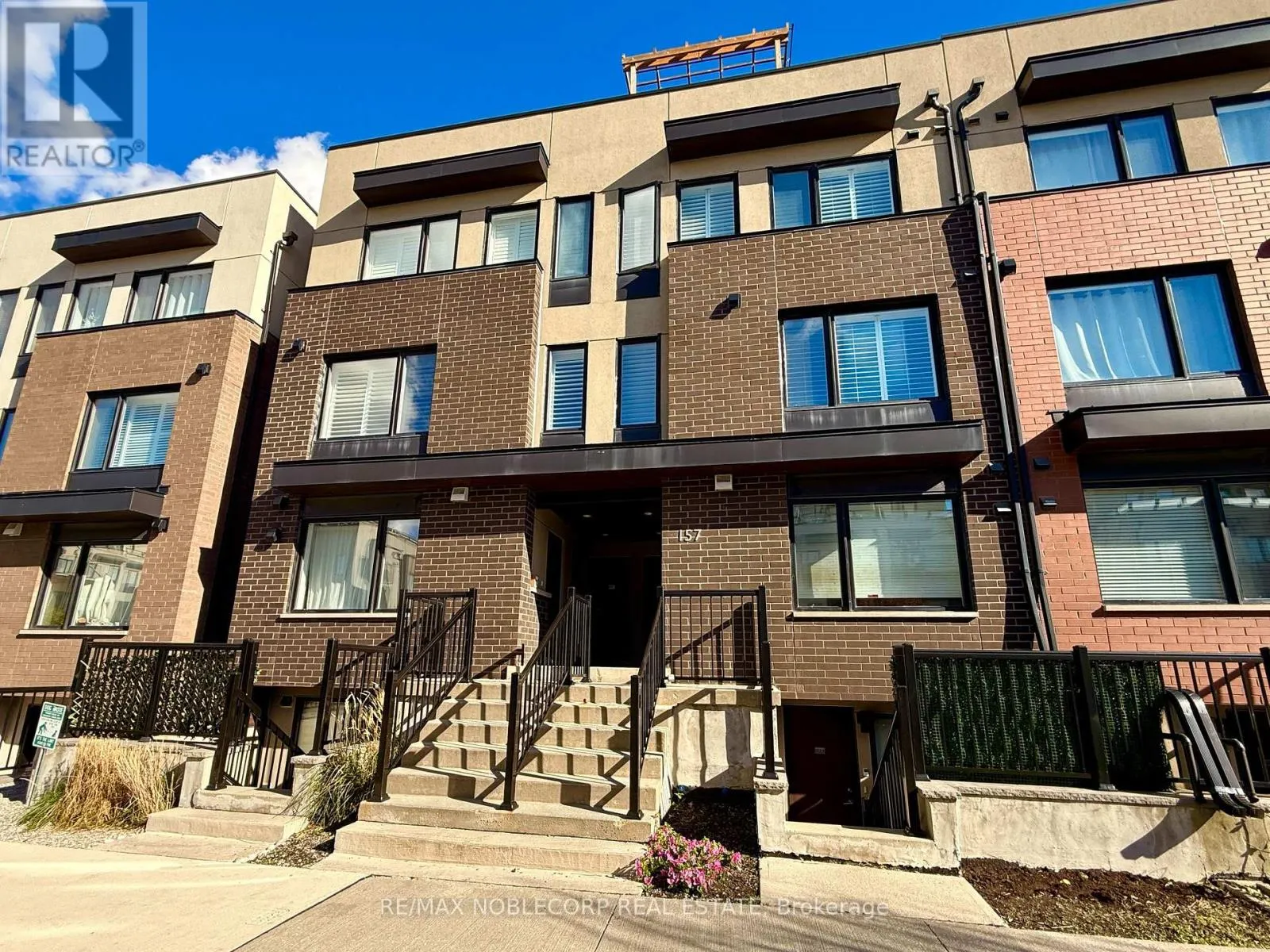Row / Townhouse for rent: 4 - 157 William Duncan Road, Toronto, Ontario M3K 2B8